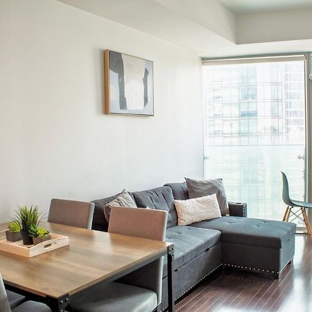Central Condo In The Heart Of Toronto Exterior foto