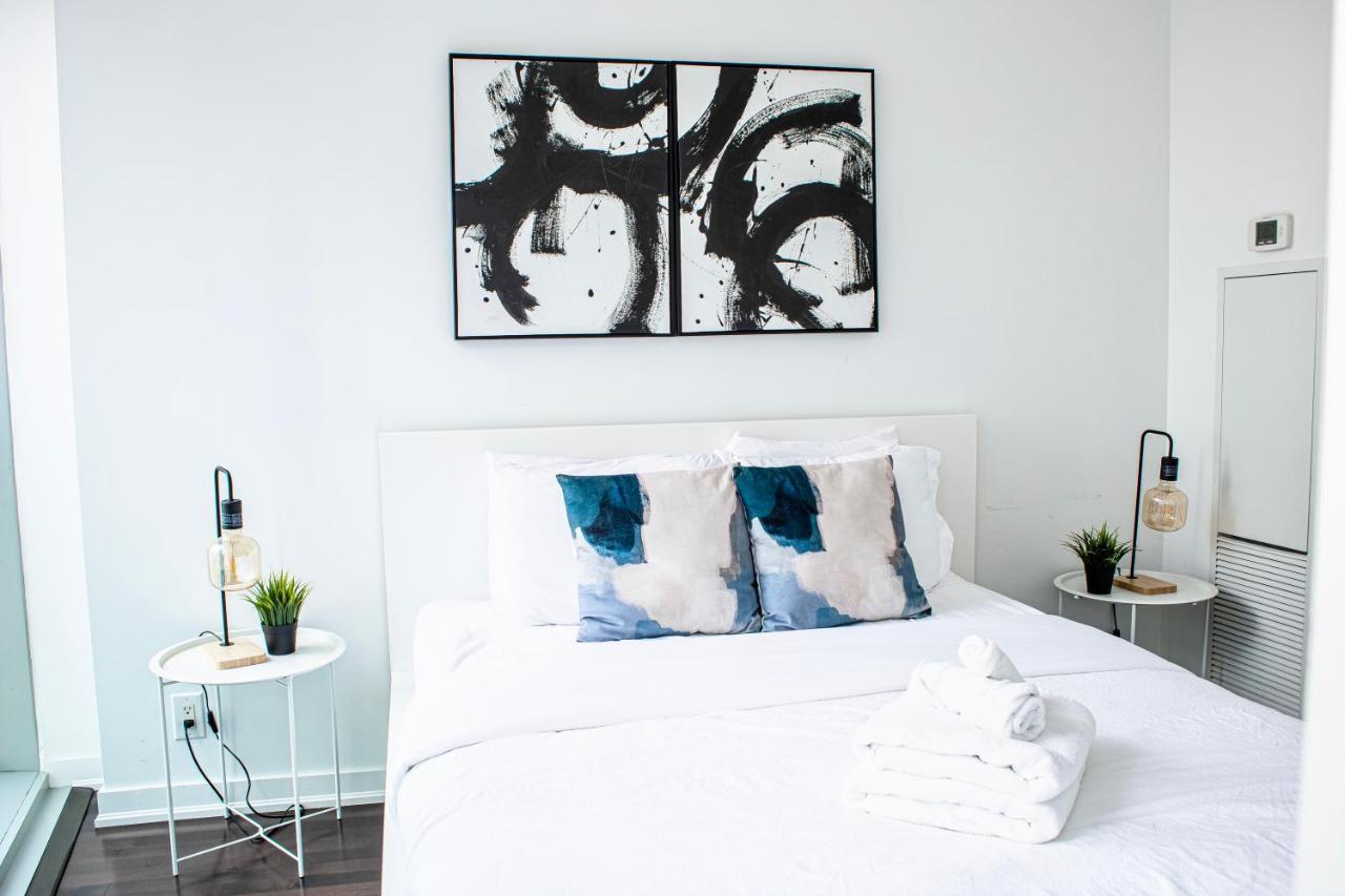 Central Condo In The Heart Of Toronto Exterior foto